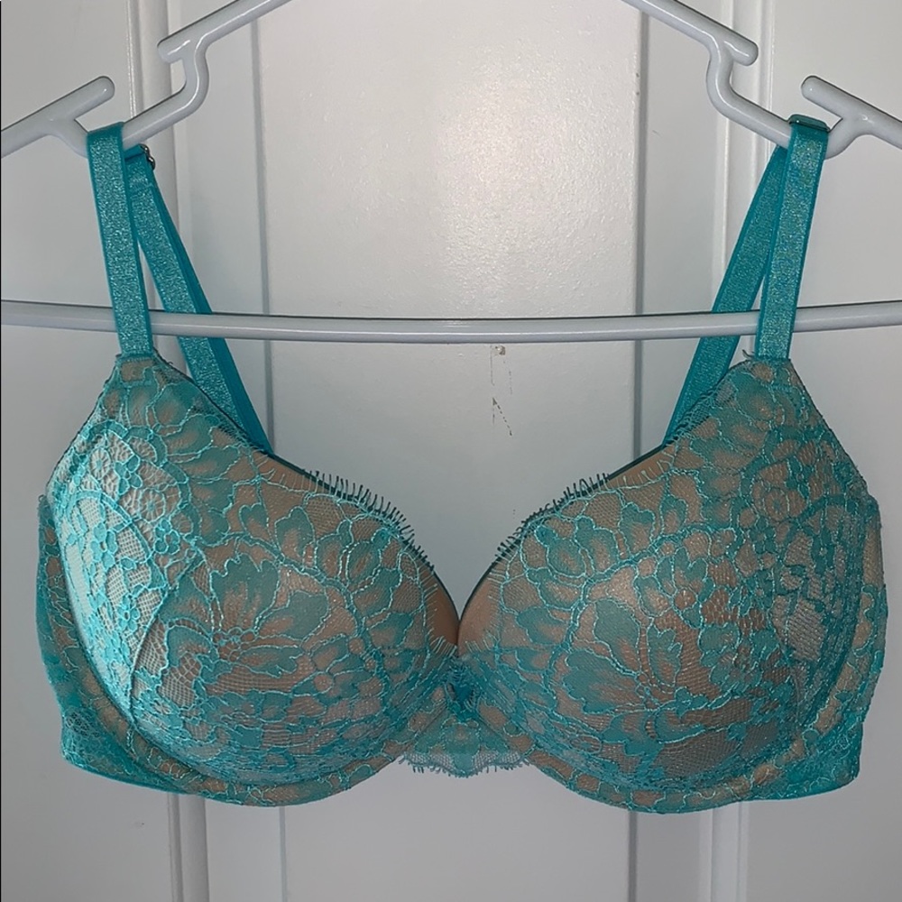 Teal/turquoise lace Victoria’s Secret Bra